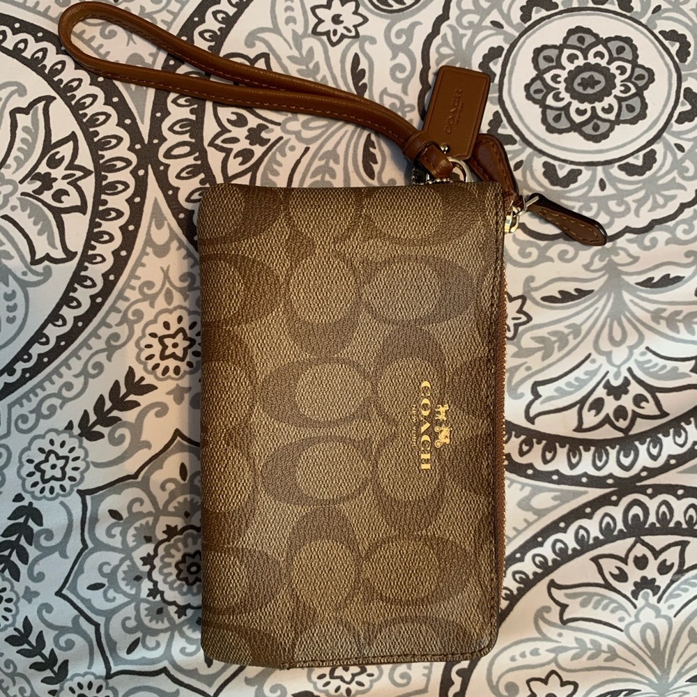Coach Double Zipper Wristlet